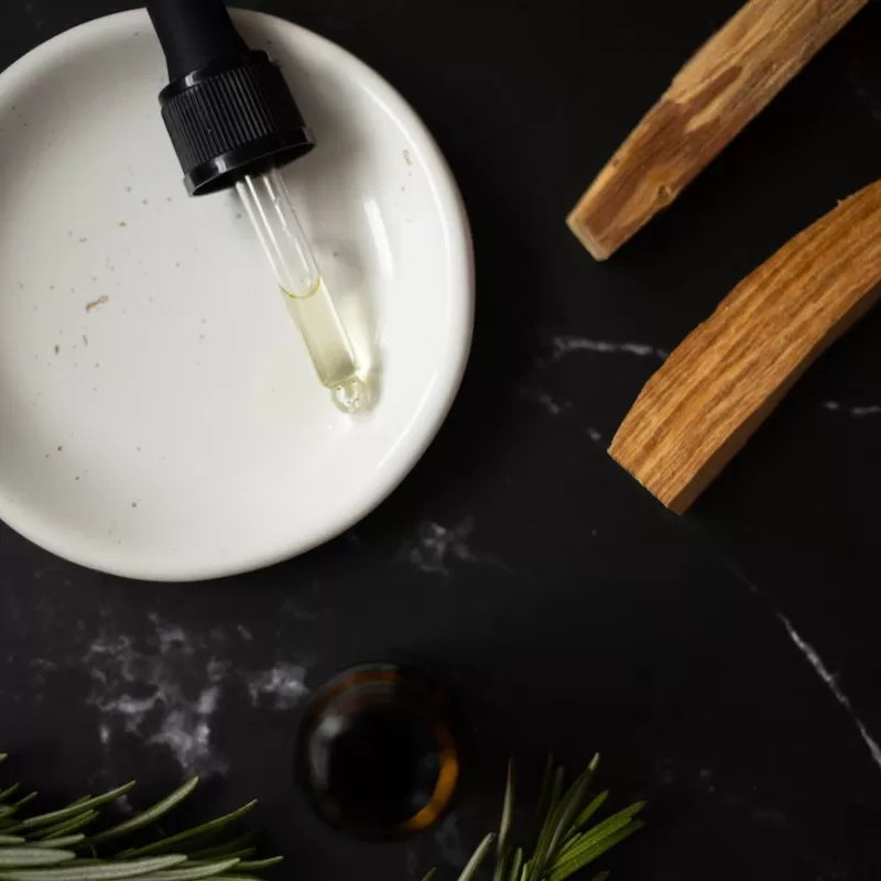 skutki uboczne olejek rozmarynowy